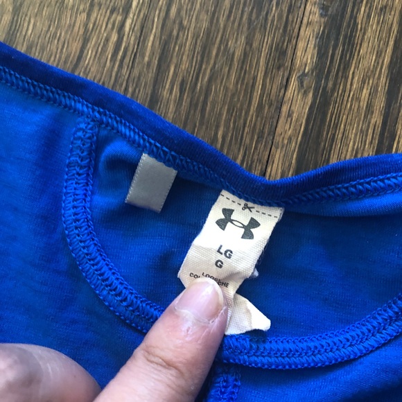 Under armour bundle 2 workout tops long sleeve and short sleeve tees - Picture 9 of 9